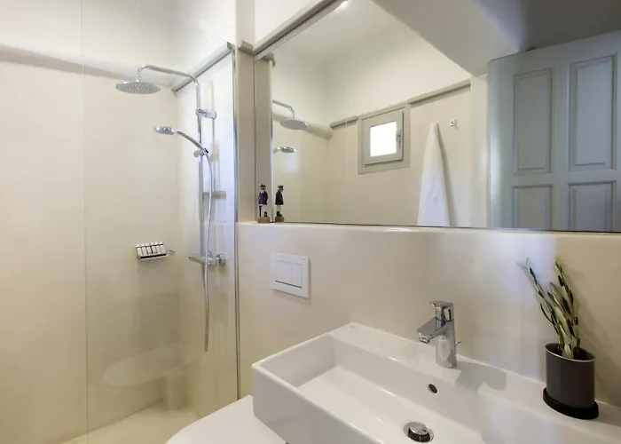 Rinia - Seaview Villa *