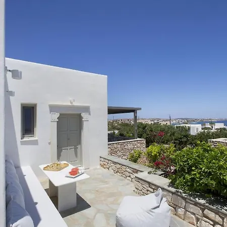 Rinia - Seaview Villa Naousa (Paros)