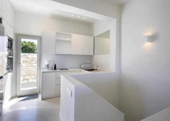 Rinia - Seaview Villa